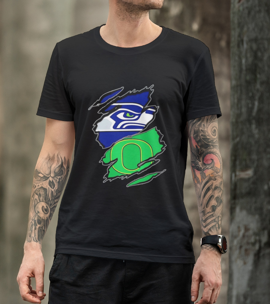 Seattle Seahawks Oregon Ducks Two Teams One Heart Scratch T-Shirt