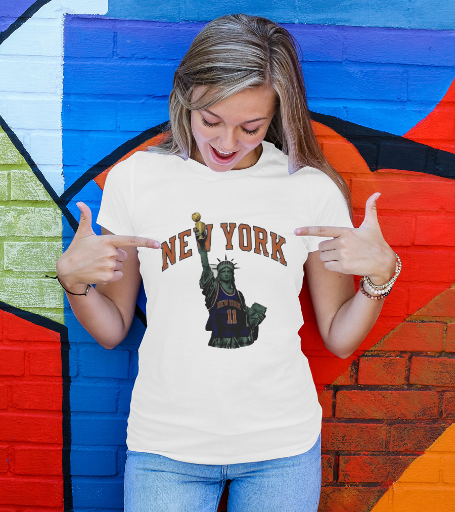 New York Knicks Jalen Brunson Statue Liberty Trophy Meme T-Shirt