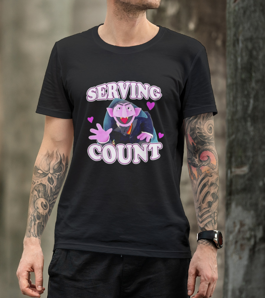 Serving Count Von Count Heart Purple Love T-Shirt