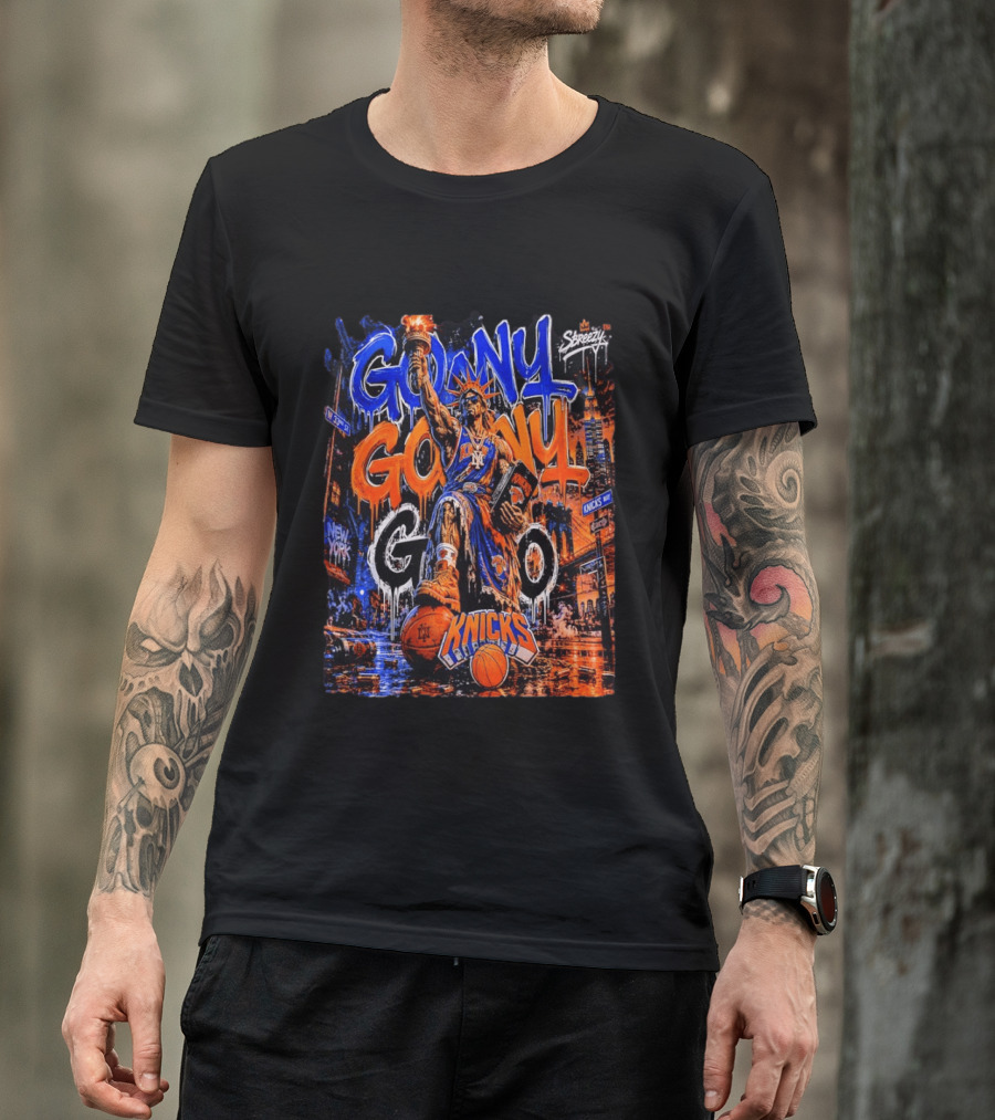 GO NY GO NY GO Knicks Basketball Statue Street T-Shirt
