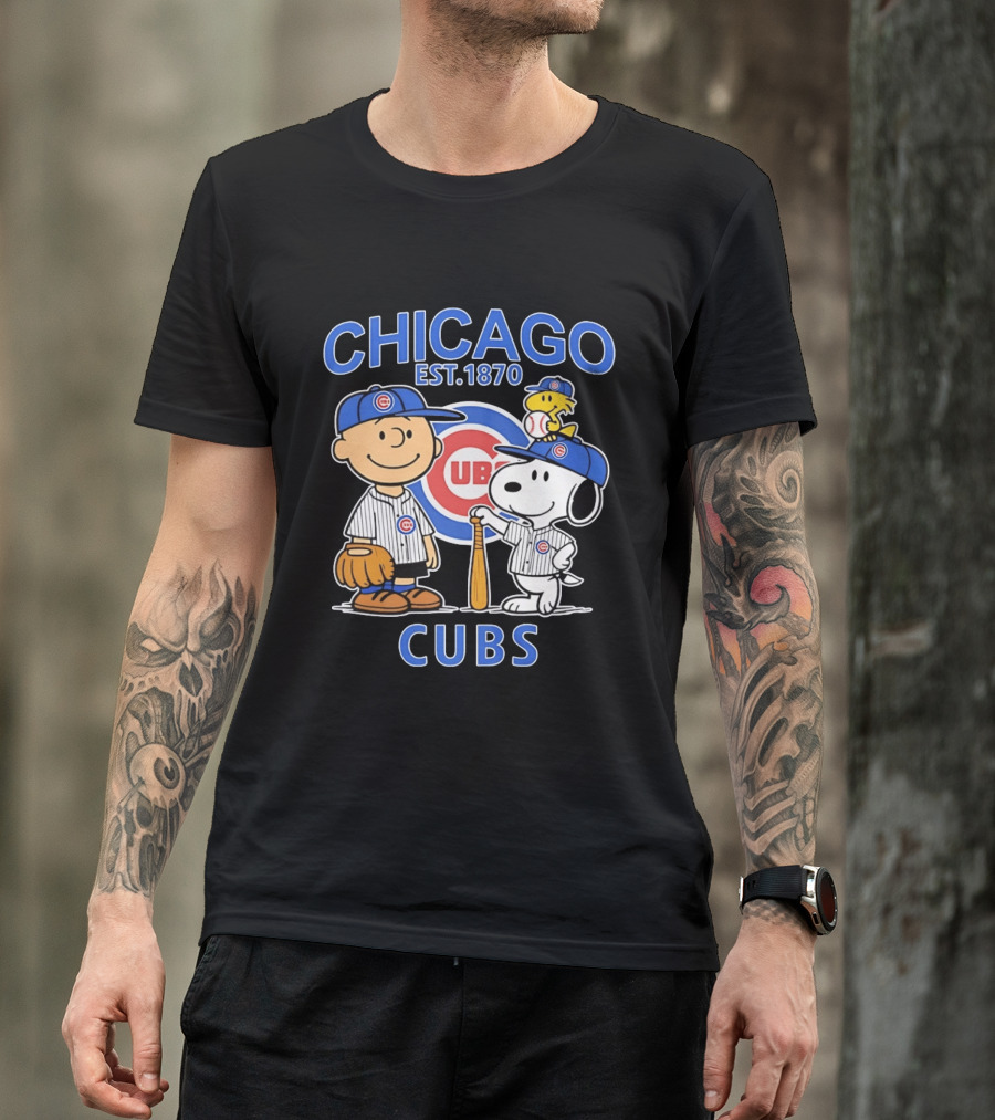 Peanuts Characters Snoopy Woodstock Charlie Brown Chicago Cubs Est 1870 T-Shirt