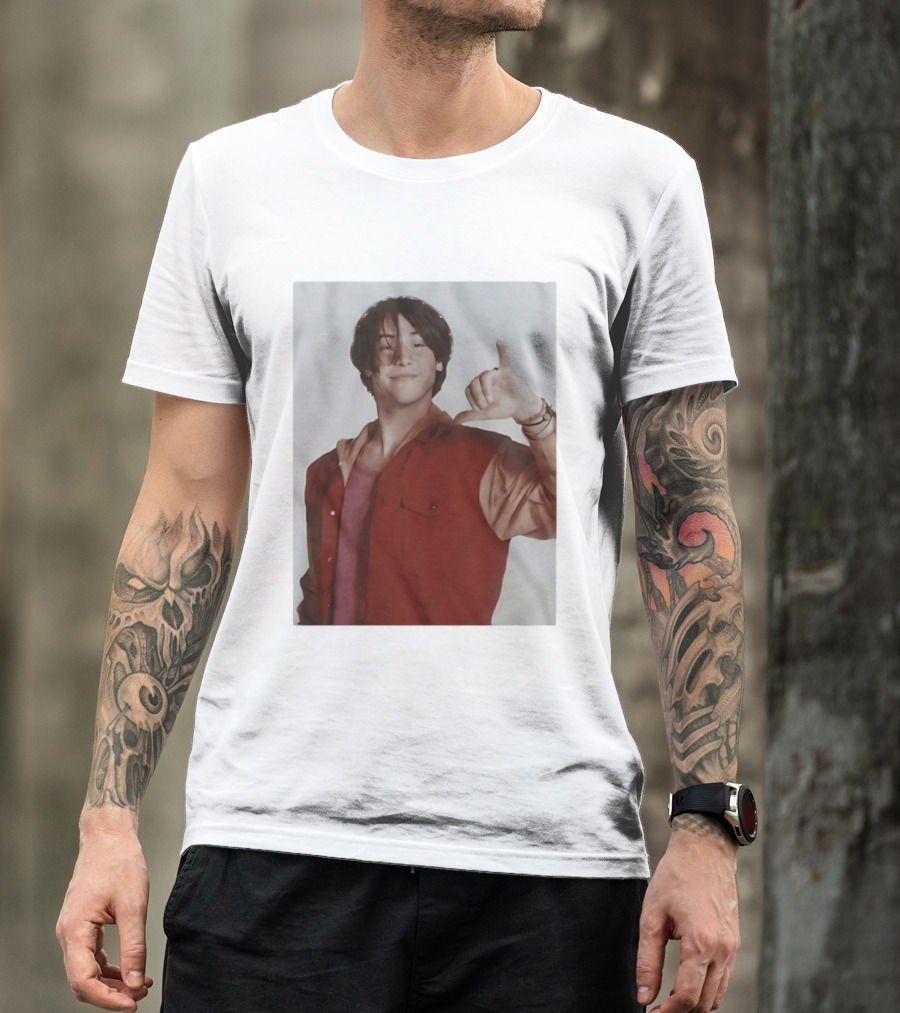 Keanu Reeves Hang Loose 90s Vintage Style Nostalgia Iconic Gesture T-Shirt