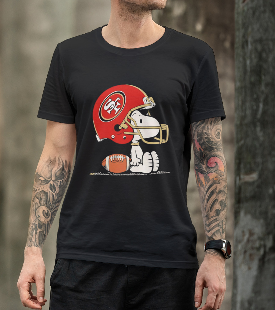 Snoopy San Francisco 49ers Football Helmet Peanuts NFL Collaboration T-Shirt