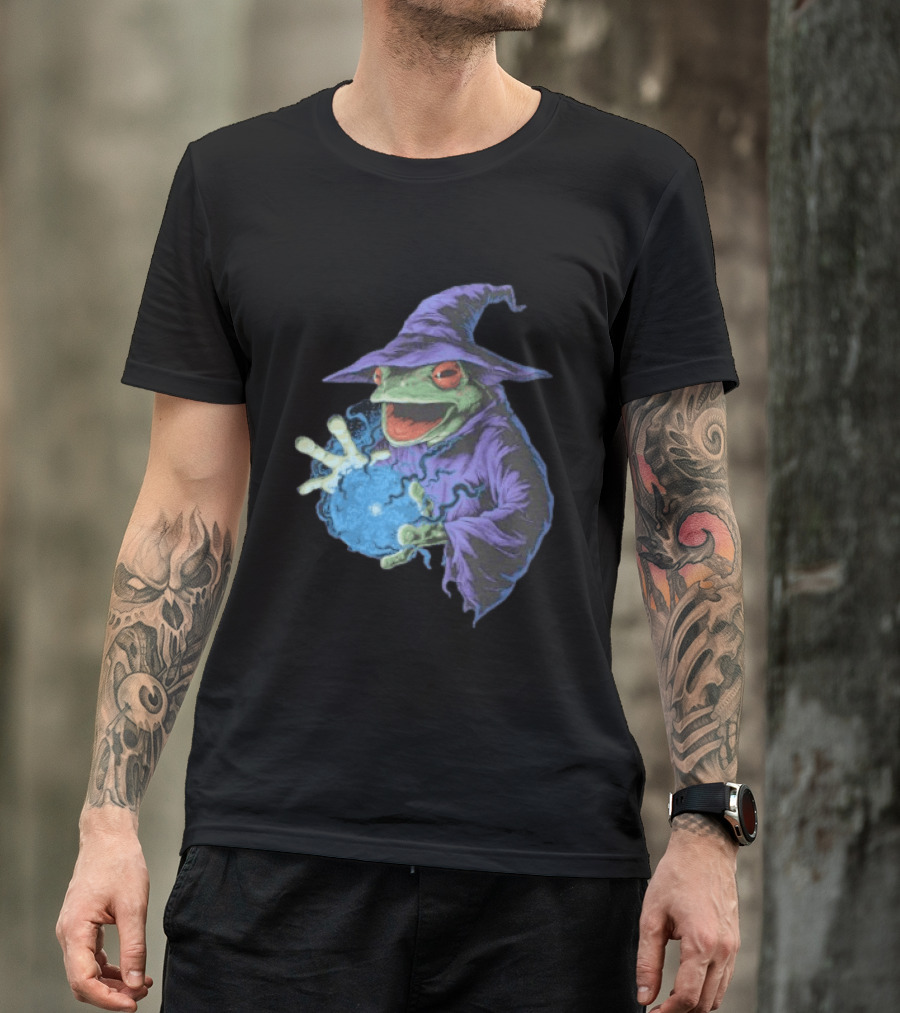Wizard Frog In Purple Robe Casting Blue Magic Spell T-Shirt