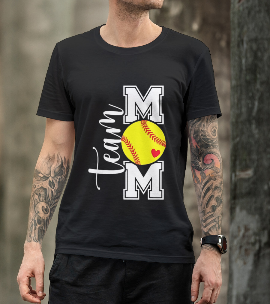 Team Mom Softball Yellow Heart Ball T-Shirt