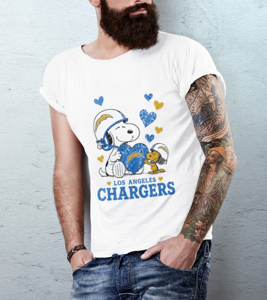 Los Angeles Chargers Peanuts Snoopy Love Laughter T-Shirt