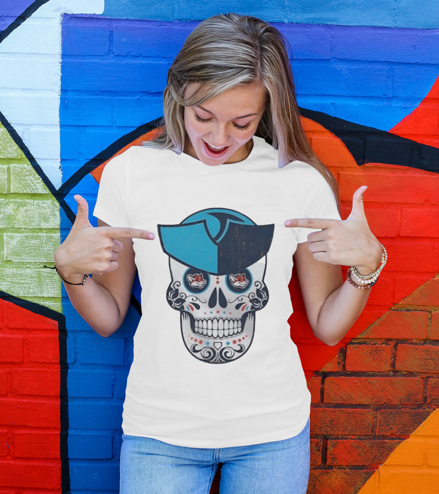 Day Of The Dead Skull Patriot Fox Sports Foxes Football T-Shirt