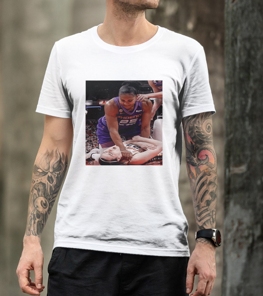 Brittney Griner Phoenix Mercury Caitlin Clark Indiana Fever NBA WNBA Crossover Moment T-Shirt