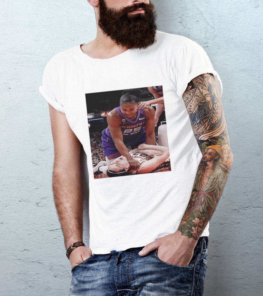 Brittney Griner Phoenix Mercury Caitlin Clark Indiana Fever NBA WNBA Crossover Moment T-Shirt
