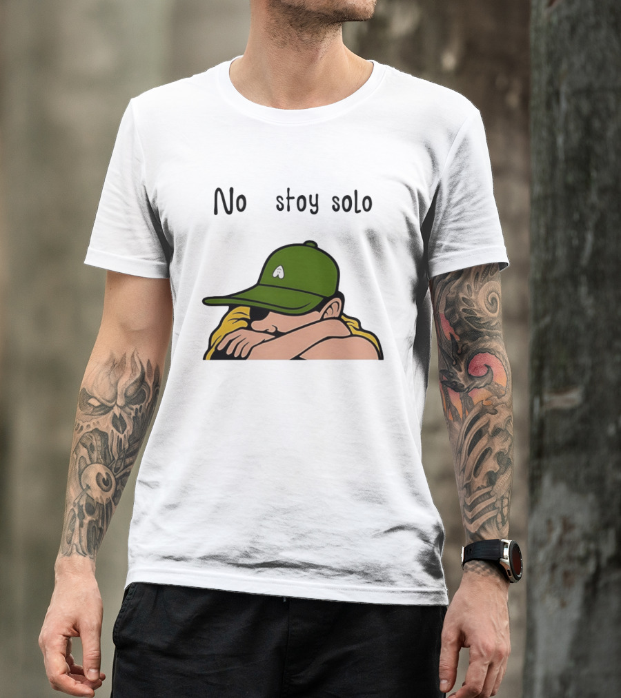 No Estoy Solo Anime Boy In Green Hat And Yellow T-Shirt