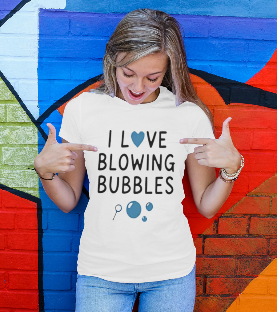 I Love Blowing Bubbles Heart Bubble Lover Magnifying Glass T-Shirt
