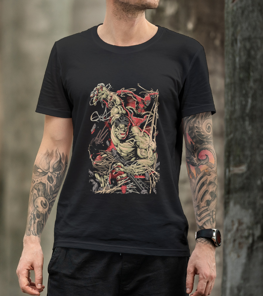 Marvel Hulk Spider Man Dynamic Action Scene T-Shirt