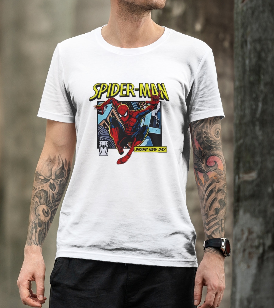 Spider Man Brand New Day Iconic Comic Style Swinging Action T-Shirt
