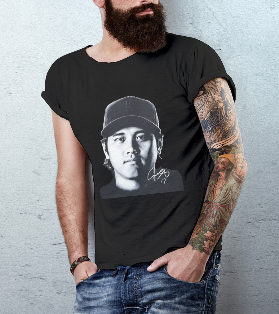 Shohei Ohtani LA Dodgers Cap Signature 17 T-Shirt