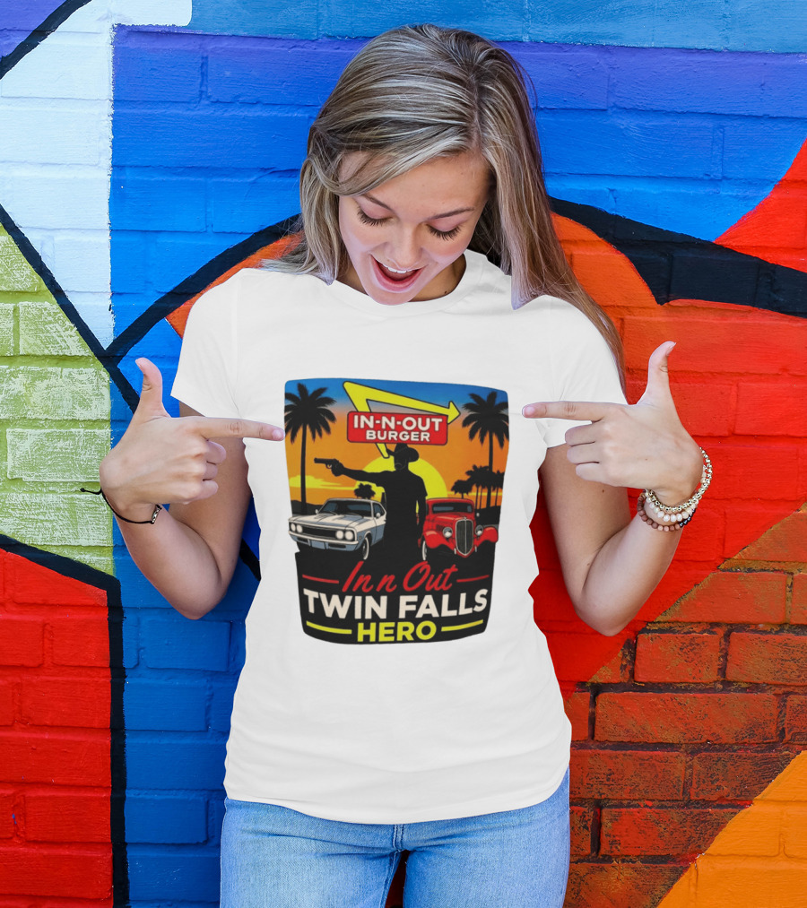 In N Out Burger Twin Falls Hero Sunset Cars Palms 2026 T-Shirt