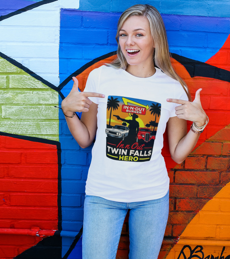In N Out Burger Twin Falls Hero Sunset Cars Palms 2026 T-Shirt