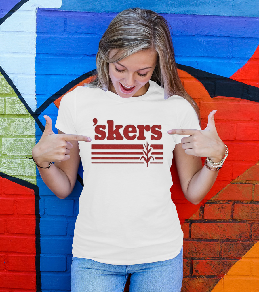 Skers Nebraska Cornhuskers Text Red Lines T-Shirt