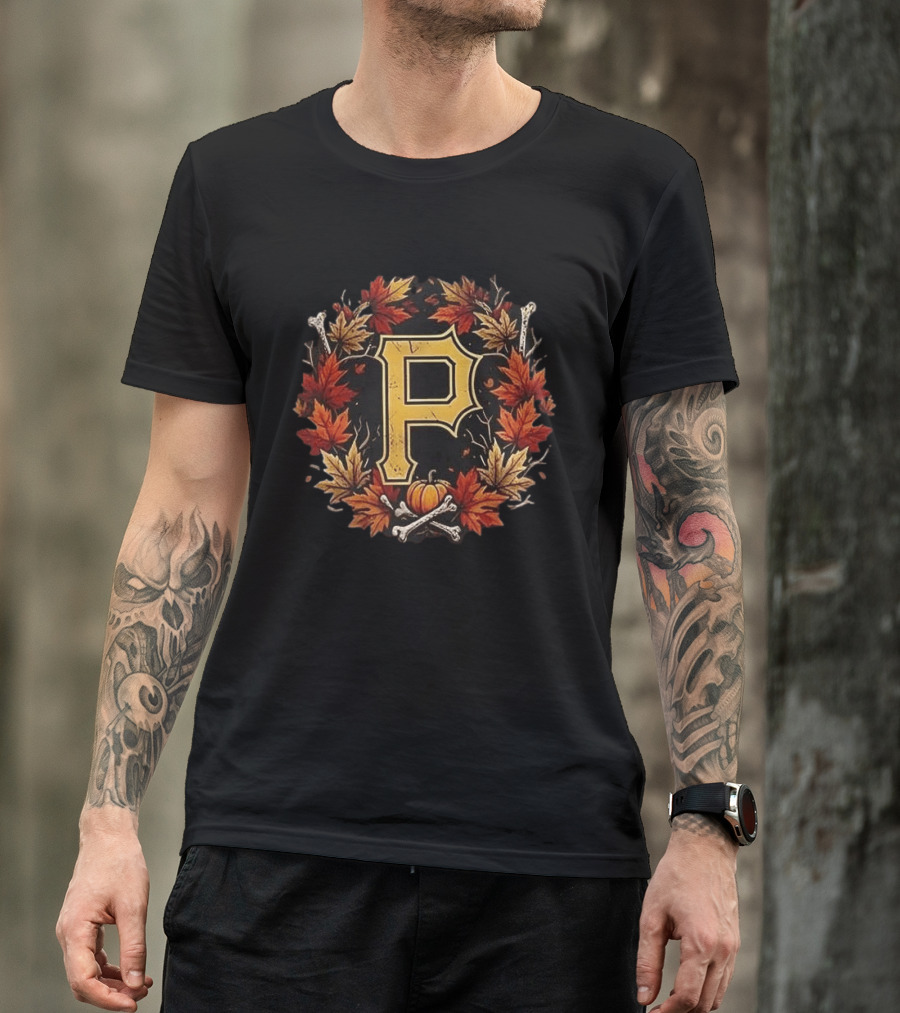 Pittsburgh Pirates Halloween P Maple Leaves Pumpkin Crossed Bones T-Shirt