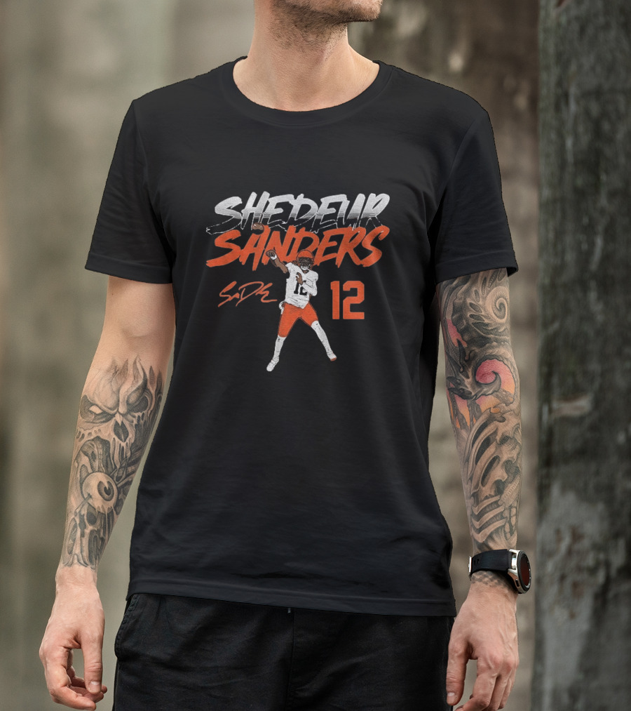 Shedeur Sanders Football Pose Number 12 Cleveland Player T-Shirt