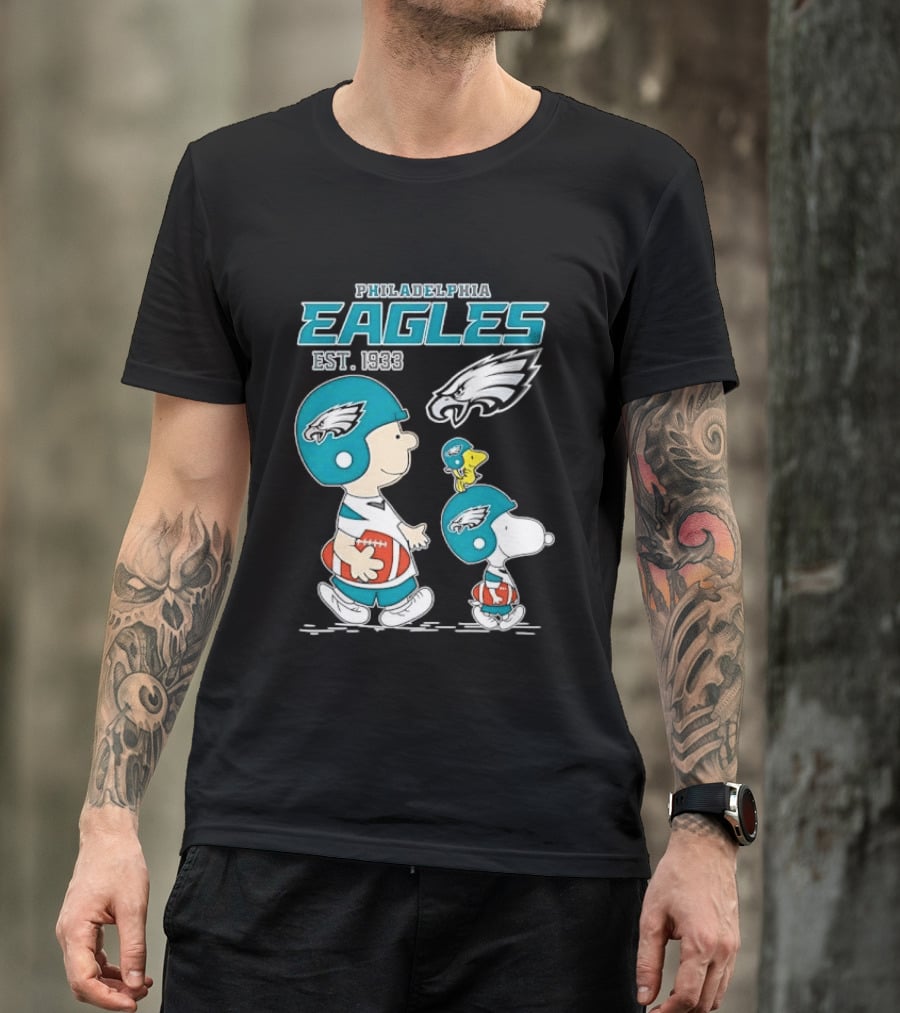 Philadelphia Eagles Est 1933 Cartoon Boy Dog Helmets Footballs T-Shirt