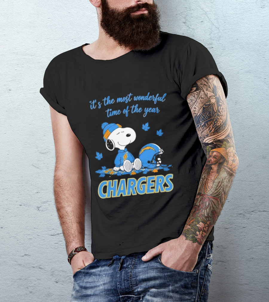 It's The Most Wonderful Time Of The Year Los Angeles Chargers Snoopy Sitting Helmet Falling Leaves T-Shirt