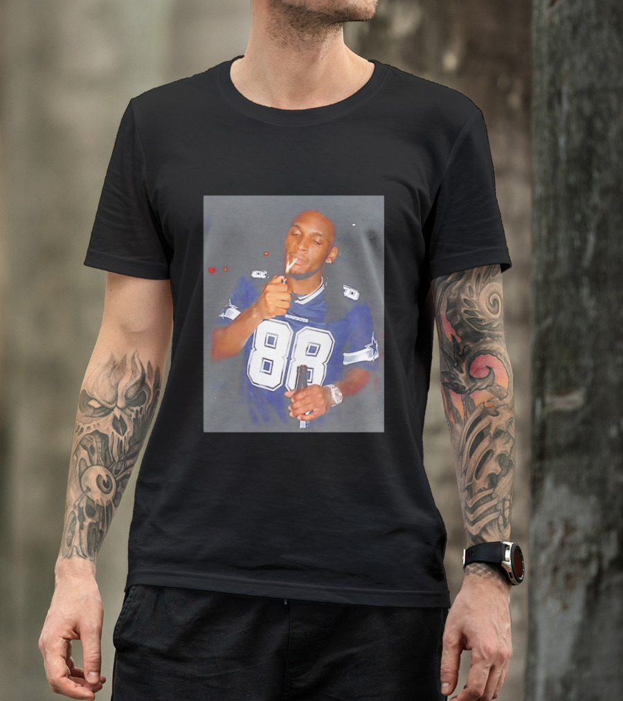 CeeDee Lamb Dallas Cowboys 88 Jersey Holding Beer Smoking T-Shirt
