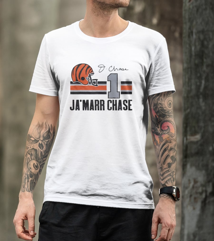 Cincinnati Bengals Ja'Marr Chase Helmet 1 J Signature Stripes Wood Texture T-Shirt
