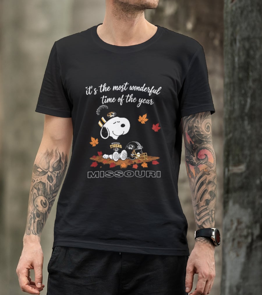 Missouri Snoopy Tigers Most Wonderful Time Of The Year NCAA Football Fall Leaves T-Shirt
