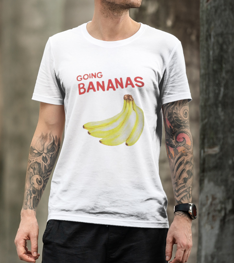 Going Bananas Funny Yellow Fruit Pun T-Shirt