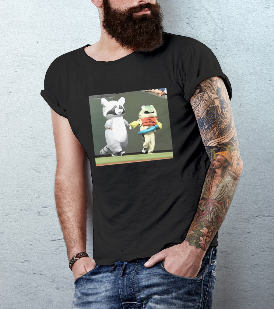 Seattle Mariners Mascots Jimothy Vs Humpy Salmon Running Event T-Shirt