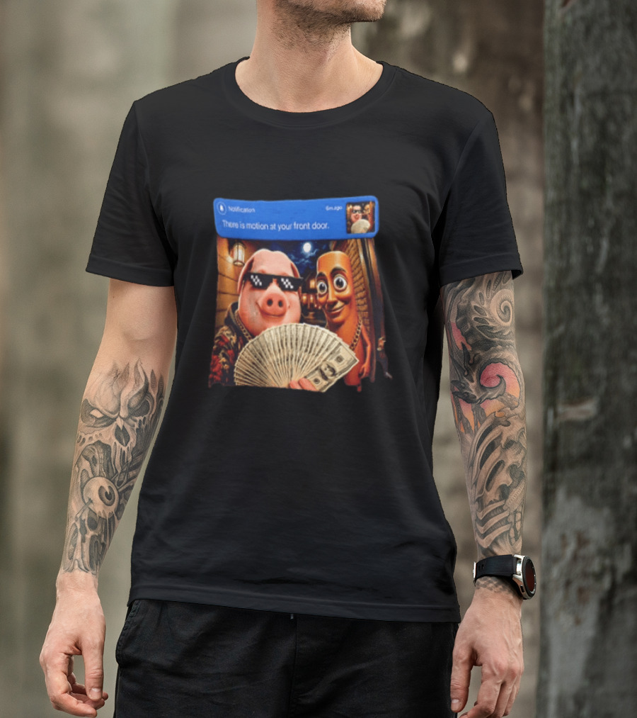 Notification Meme Pig And Wooden Man With Money Motion Alert T-Shirt