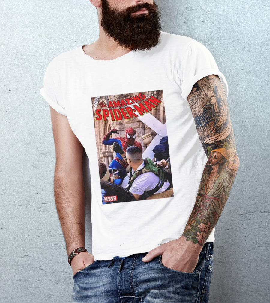 The Amazing Spider Man Marvel Comic Scene T-Shirt