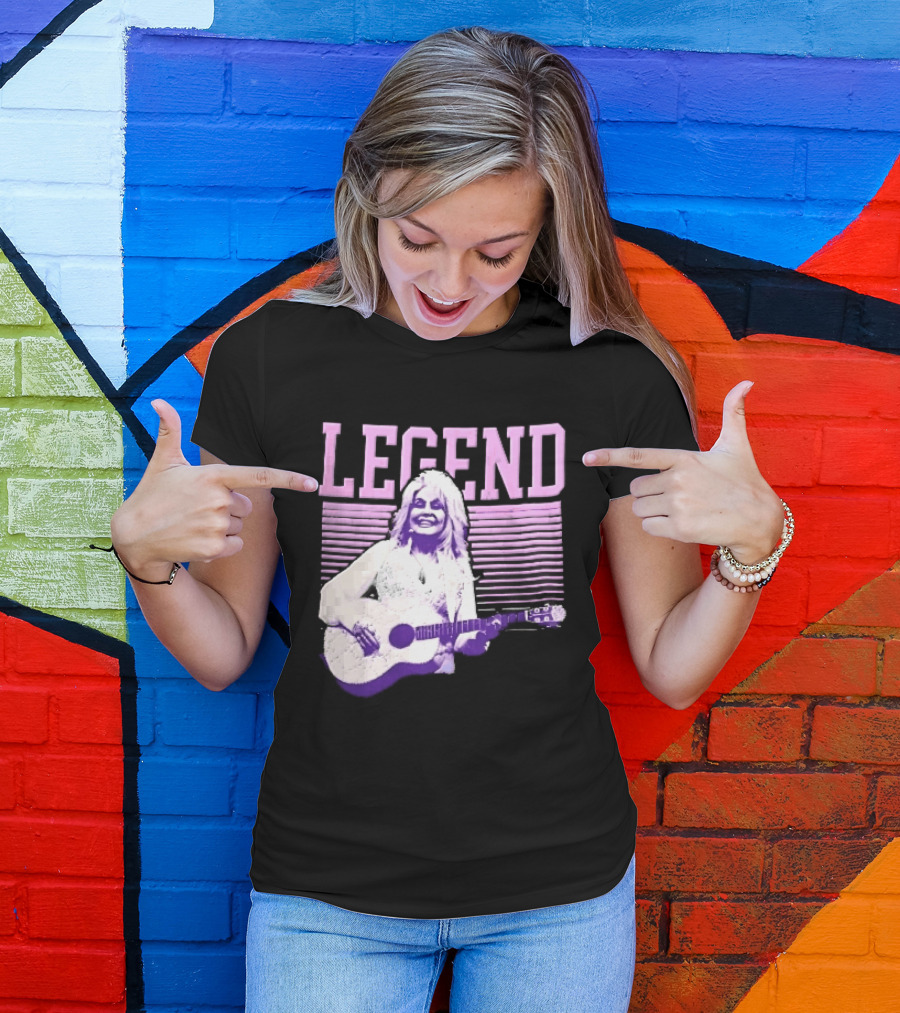 Legendary Female Country Singer Acoustic Guitar Pink Halftone Stripes T-Shirt