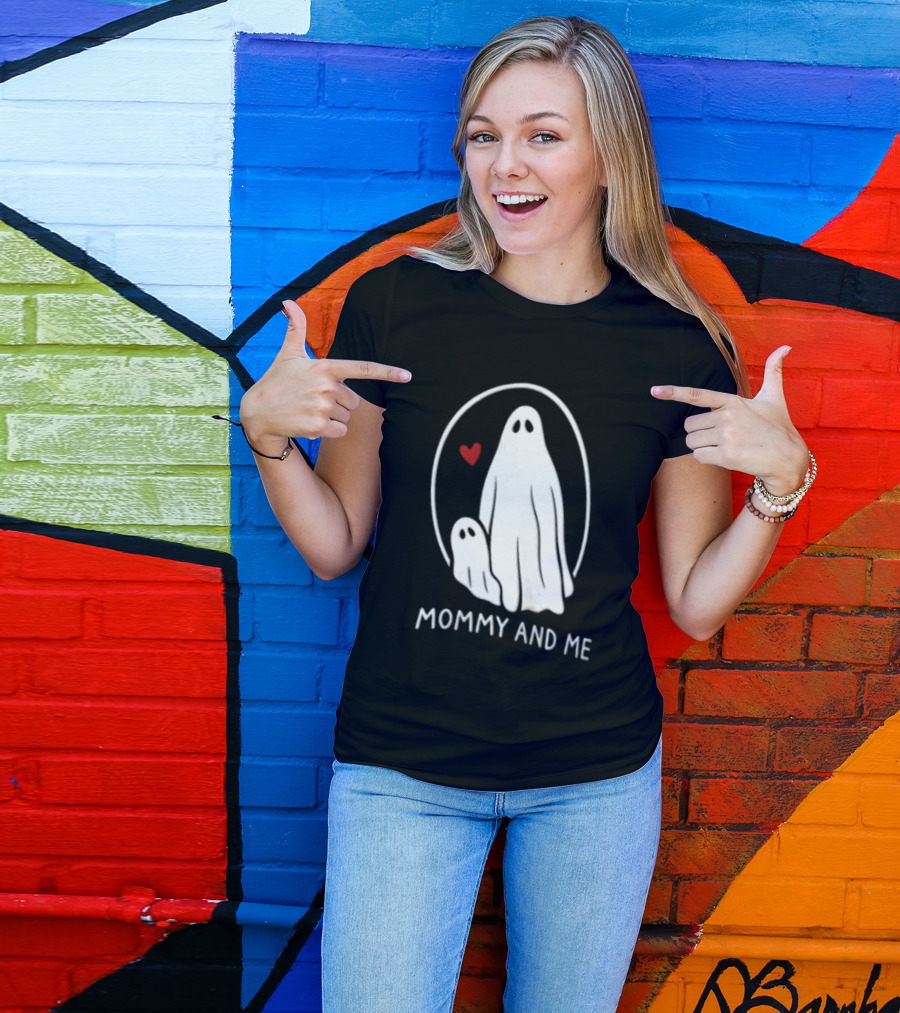 Mommy And Me Ghosts Heart Halloween Matching T-Shirt