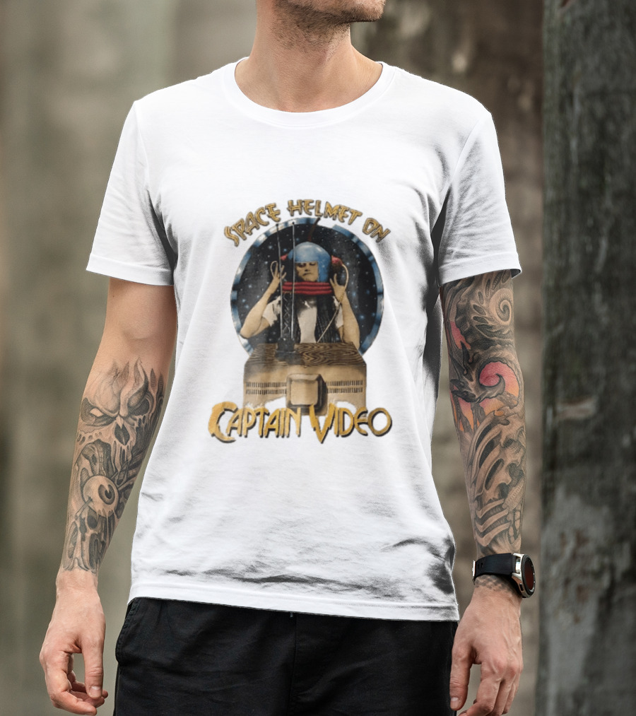Space Helmet On Captain Video Retro Sci Fi Adventure T-Shirt