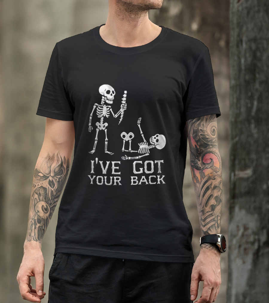I've Got Your Back Skeleton Humor Holding Spine Over Fallen Body T-Shirt