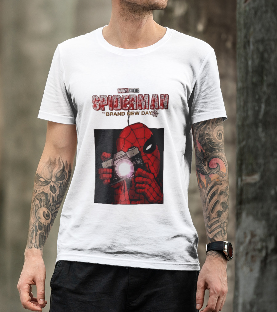 Marvel Studios Spiderman The Brand New Day Masked Hero Camera Flash T-Shirt
