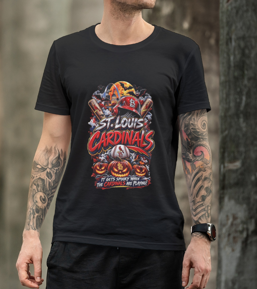St. Louis Cardinals Halloween Spooky Baseball Theme With Pumpkins And Bats T-Shirt