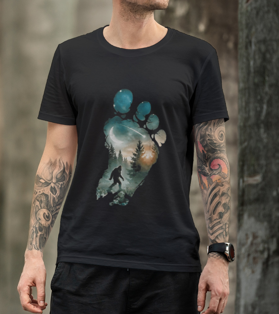 Bigfoot Footprint Moon Mountain Trees Forest Sasquatch Night Scene T-Shirt