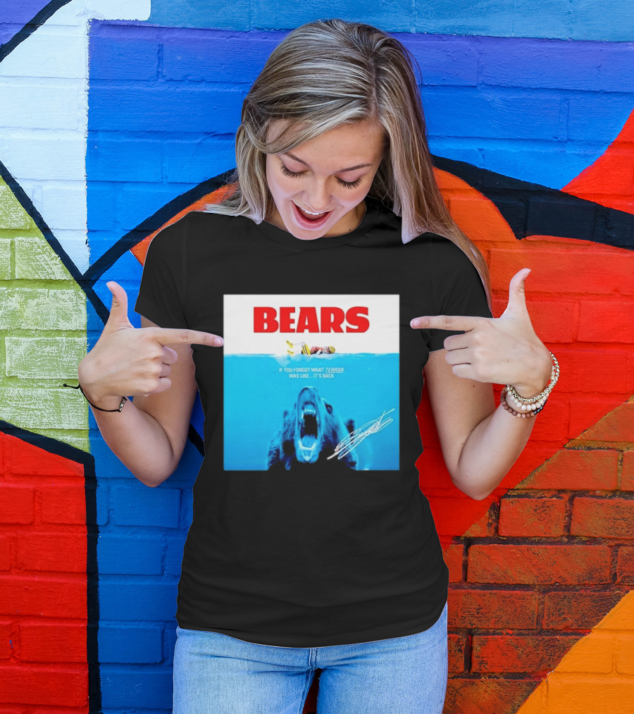 BEARS Caleb Williams Green Bay Packers Player Swimming Bear If You Forgot What Terror Was Like It's Back Chicago Bears T-Shirt