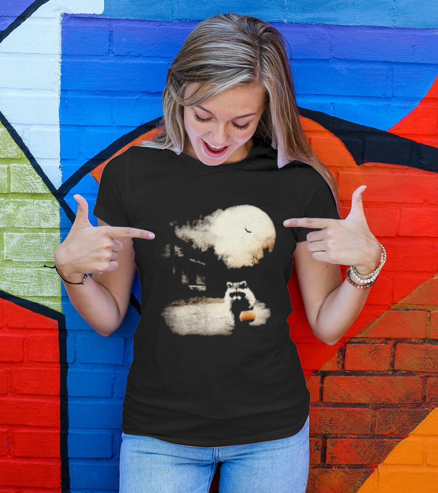 Halloween Spooky Pumpkin Raccoon Full Moon Scene T-Shirt