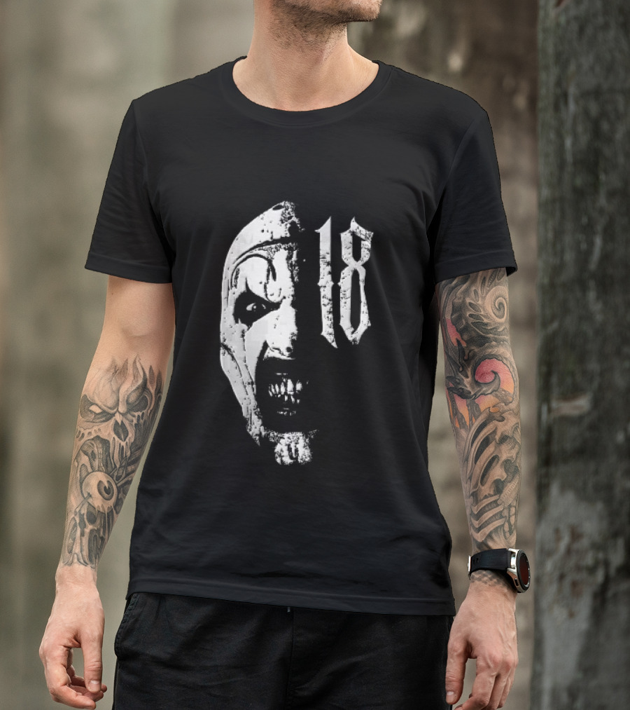 18 Terrifier Clown Distressed Half Face Screaming T-Shirt
