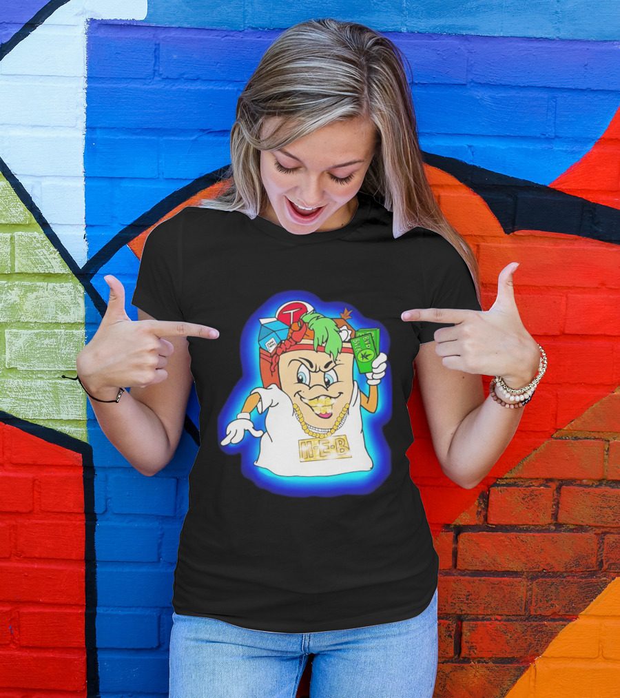 H E Buddy Bud Bucks Character Holding Bud Buck Bills And Wearing Gold Chain With Bling H E B T-Shirt