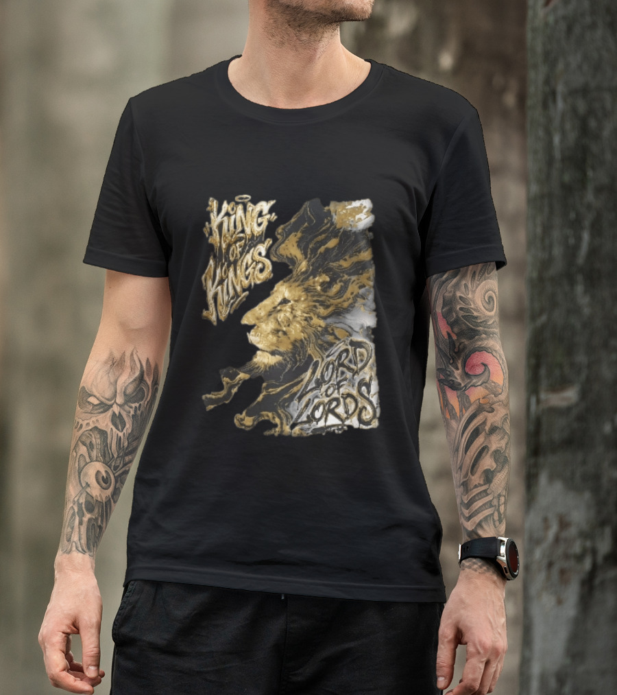 King Of Kings Lord Of Lords Golden Lion Swirling Mane T-Shirt