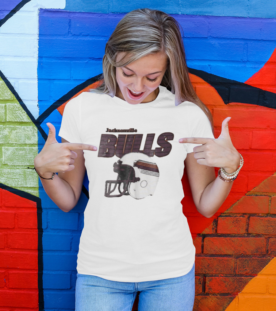 Jacksonville Bulls USFL Distressed Football Helmet T-Shirt