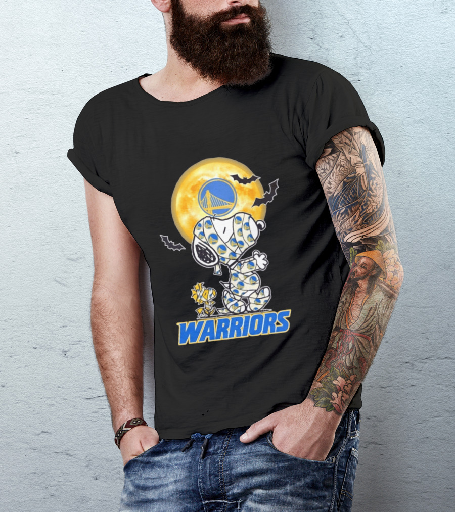 Golden State Warriors Snoopy Woodstock Mummy Halloween Moon Bats T-Shirt