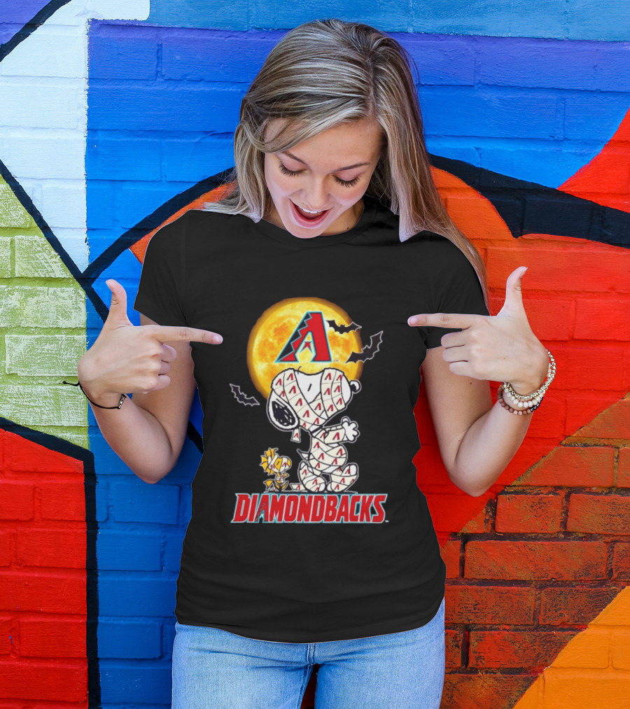 Arizona Diamondbacks Snoopy Woodstock Mummy Halloween Moon Bats T-Shirt