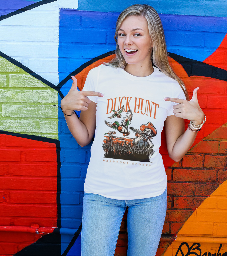 Duck Hunt Barstool Sports Vintage Hunting Scene T-Shirt