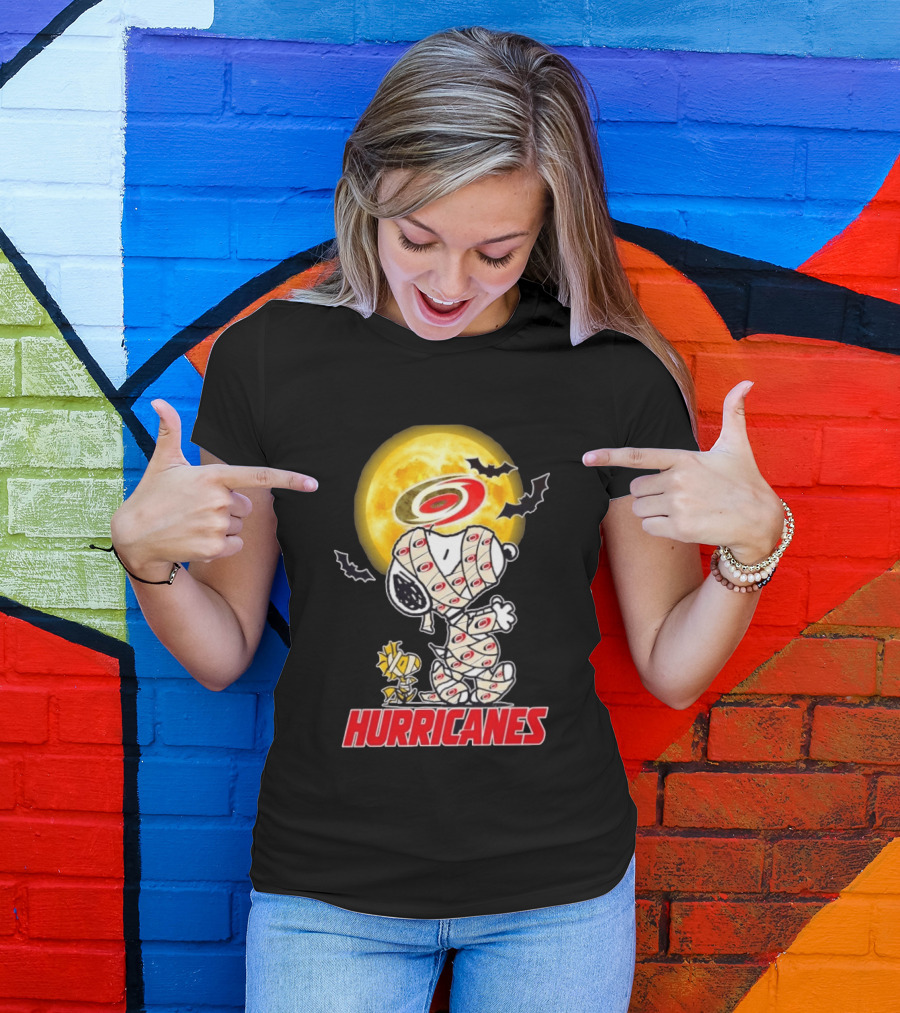 Carolina Hurricanes Snoopy Woodstock Mummy Halloween Moon Bats T-Shirt