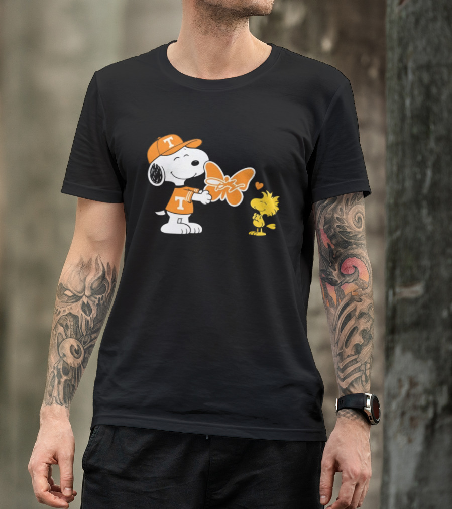 Snoopy Tennessee Volunteers Dolly Parton Woodstock Butterfly T-Shirt